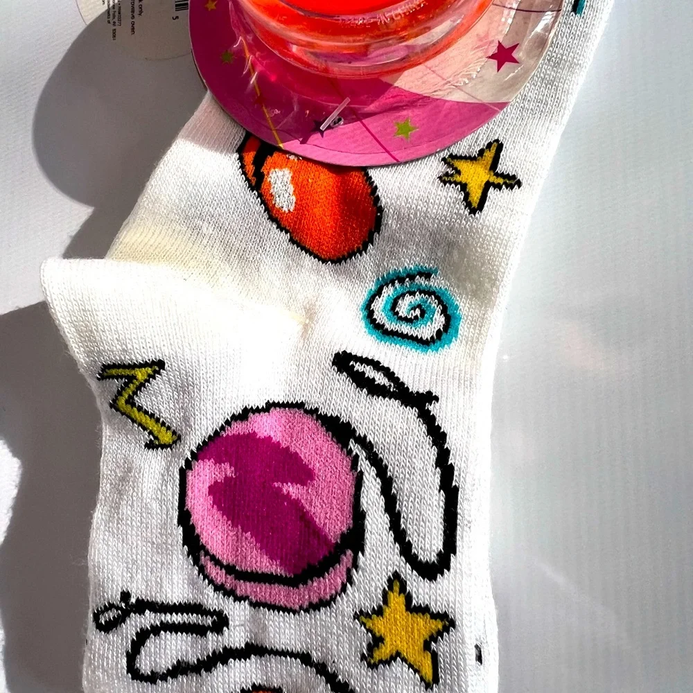 Novelty Socks for Tween Girls. Smiley Faces, Stars and Moon & Yo Yos. Size=9/11